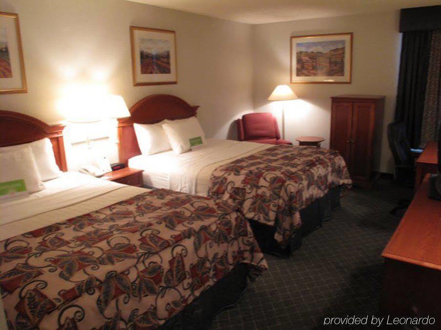 La Quinta Inn By Wyndham Binghamton - Johnson City Bagian luar foto
